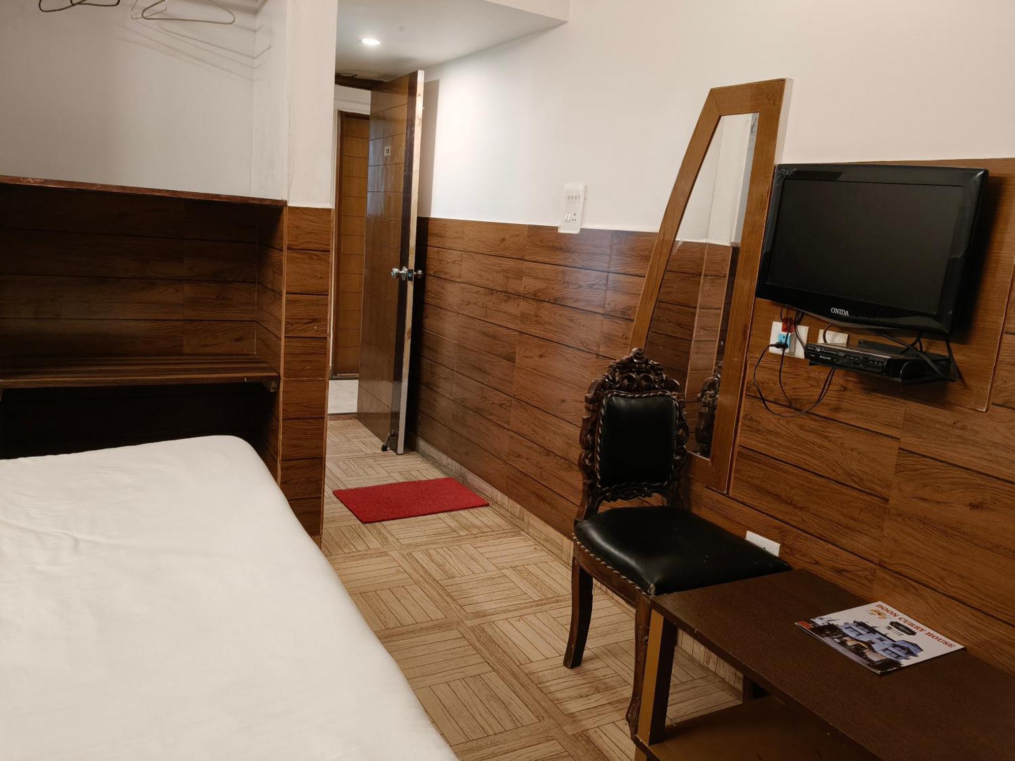 Hotel Kailash Residency Dehradun Bagian luar foto